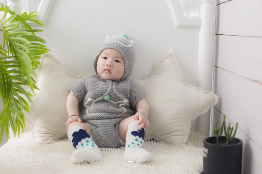 唐山宝宝揉眼睛是怎么回事